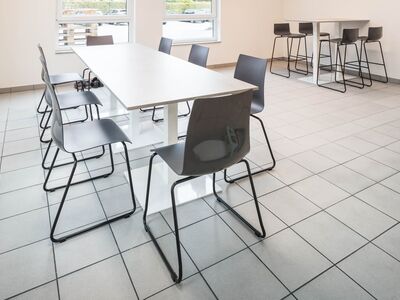 Objekteinrichtung Köln Tora Pharma Referenzen Büromöbel Köln Büroeinrichtung Köln Schrader Bürokonzepte