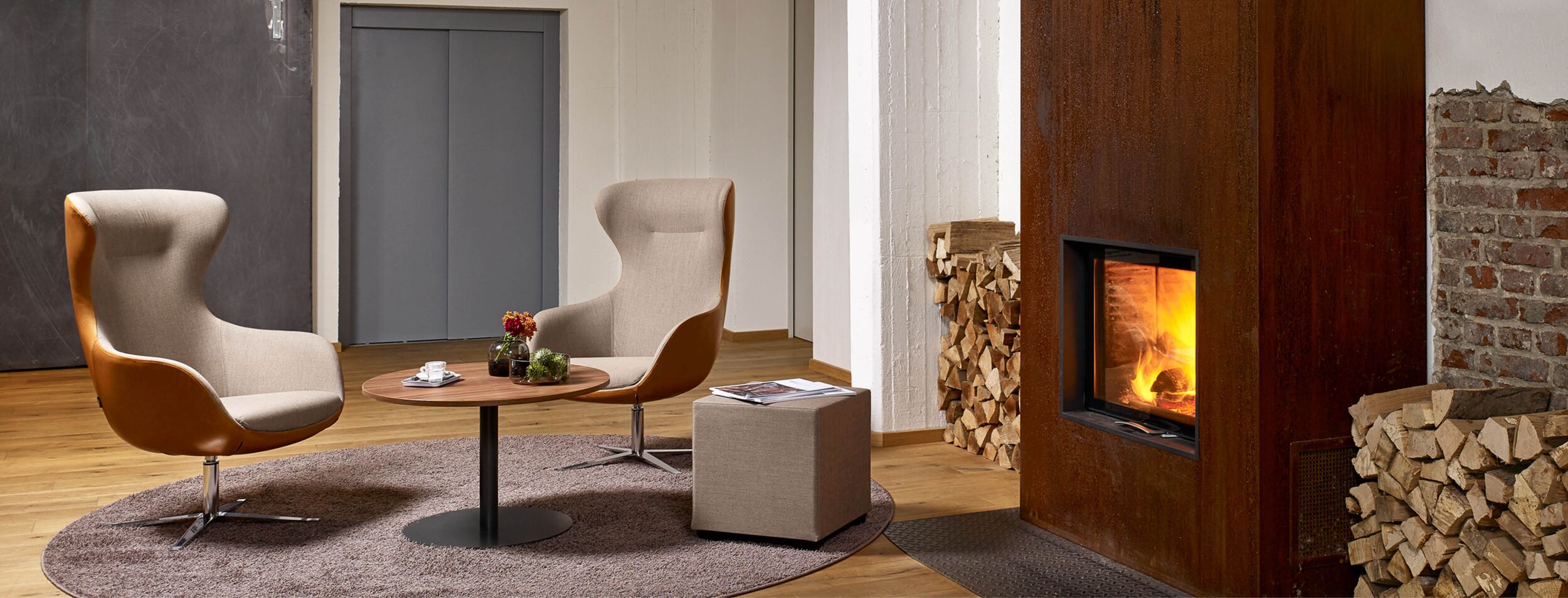 Gemütliche Loungestühle  - Lounge Stühle Ohrensessel Büro Köln Schrader Bürokonzepte