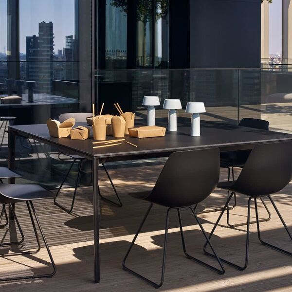 Außenmöbel Büro Kommunikation