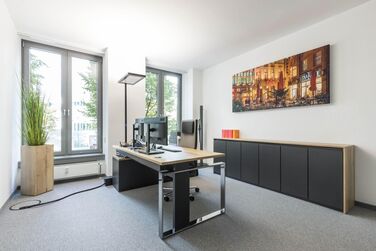Moderne Kanzleieinrichtung bei KW Tax in Köln