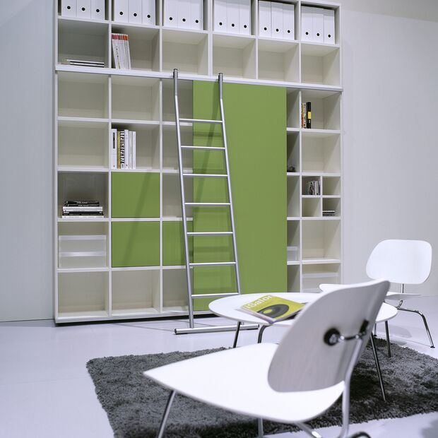 Grüner Büroschrank für mehr Stauraum