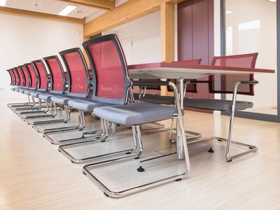 Objekteinrichtung Köln Opti Referenzen Büromöbel Köln Büroeinrichtung Köln Schrader Bürokonzepte