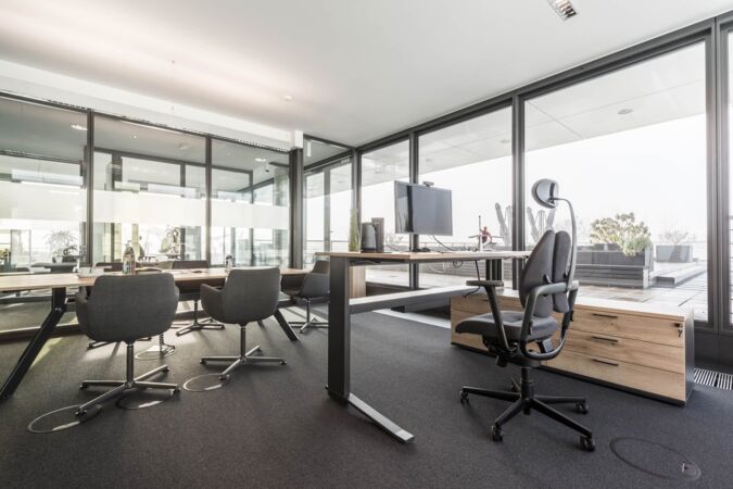 Büroeinrichtung Chefzimmer Köln TechAdvisory