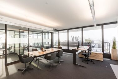Hochwertige Büroeinrichtung für Freigeist Capital GmbH in Bonn