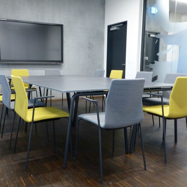 Four Design Büroeinrichtung - Kommunikation & Meeting Point