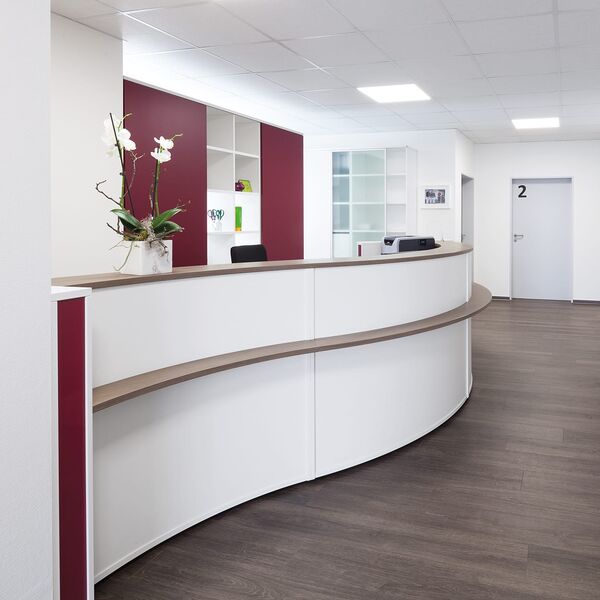 Empfangstheke in Praxis